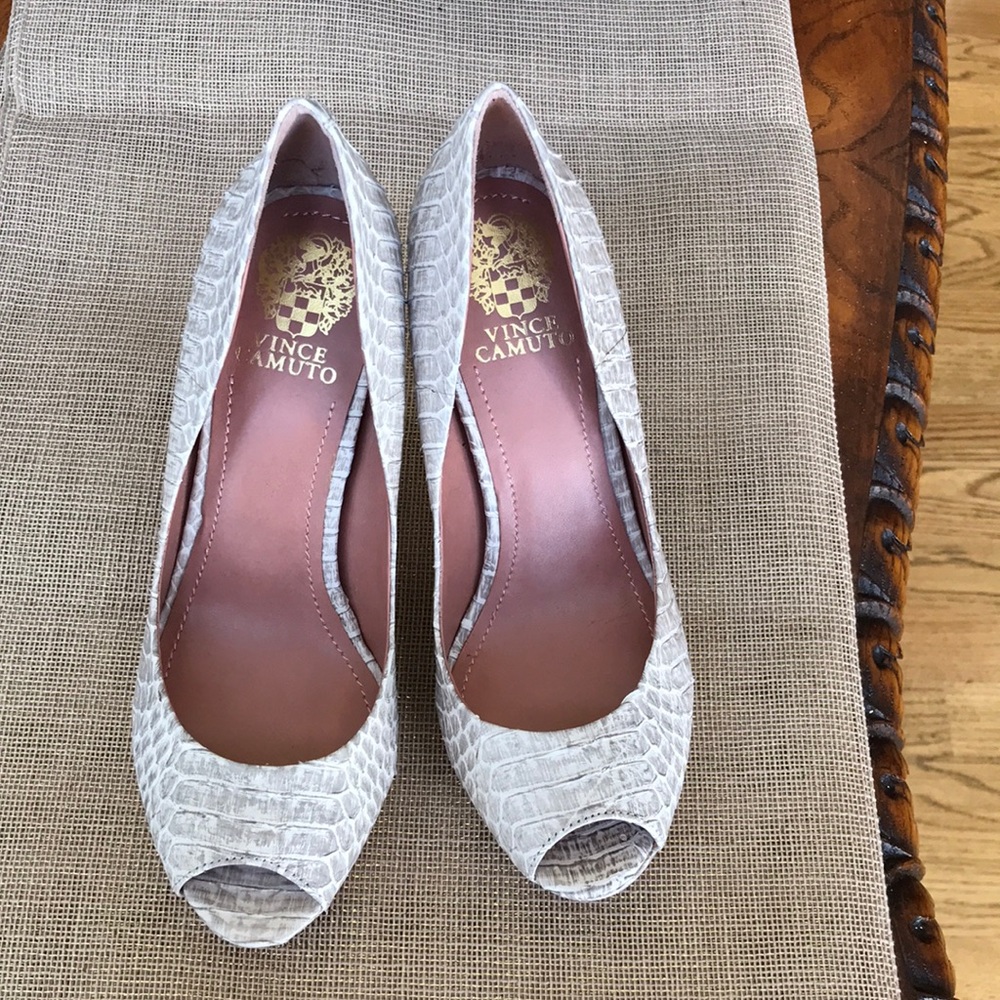 Vince Camuto Heels